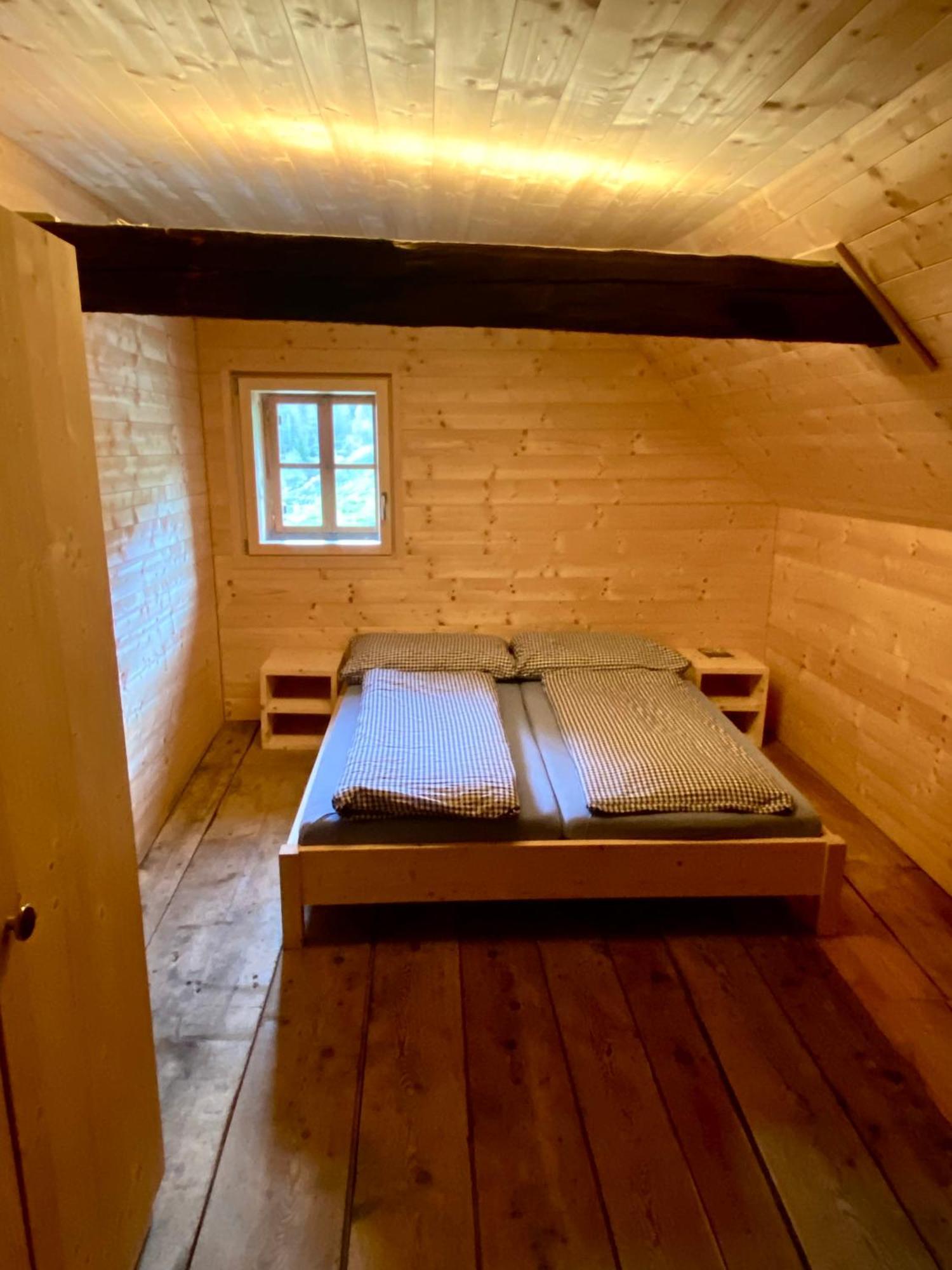 Bed and Breakfast Alp Es-Cha Dadour Madulain Екстер'єр фото