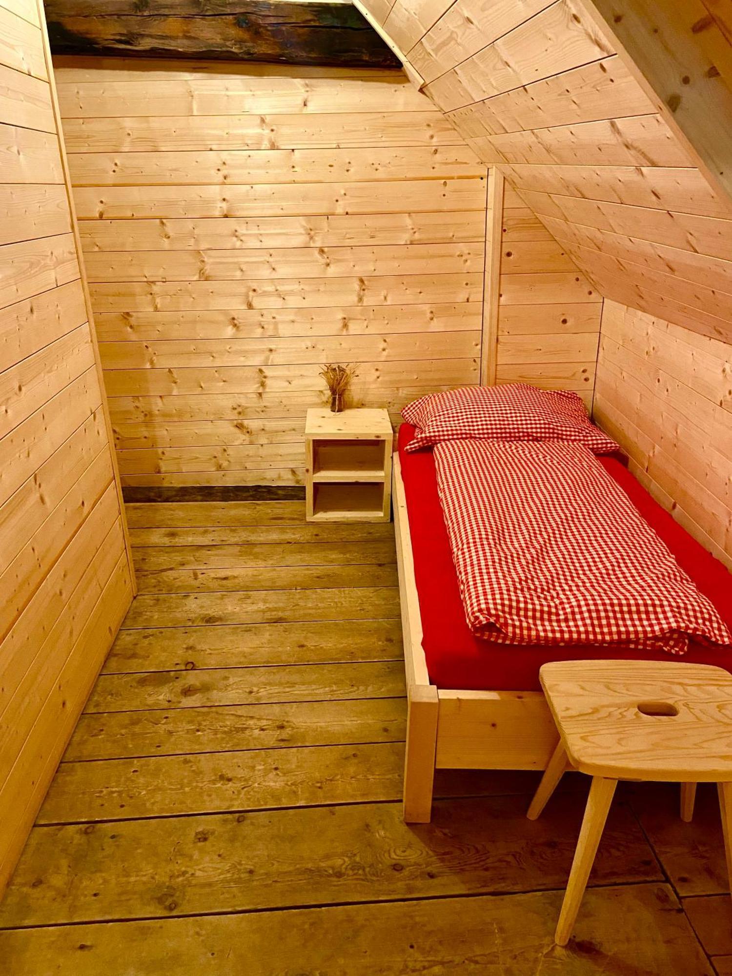 Bed and Breakfast Alp Es-Cha Dadour Madulain Екстер'єр фото